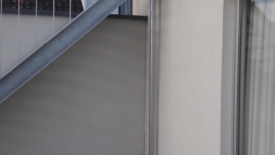 Industriële buitentrap met balustrade