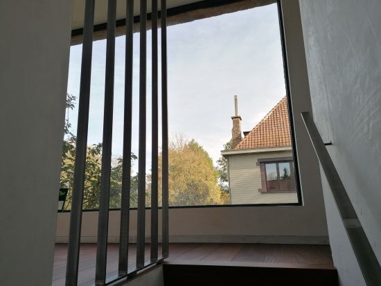 Scheidingswand en handleuning