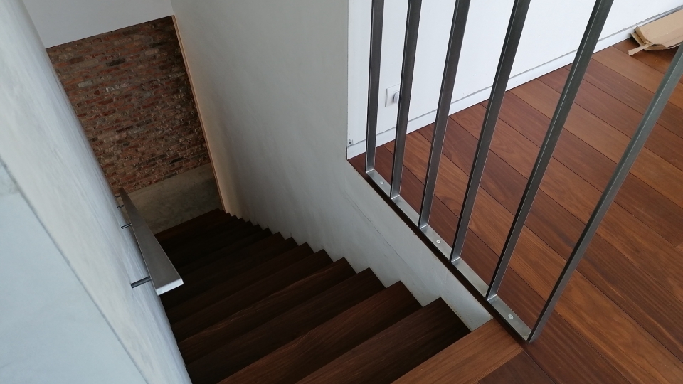 Scheidingswand en handleuning